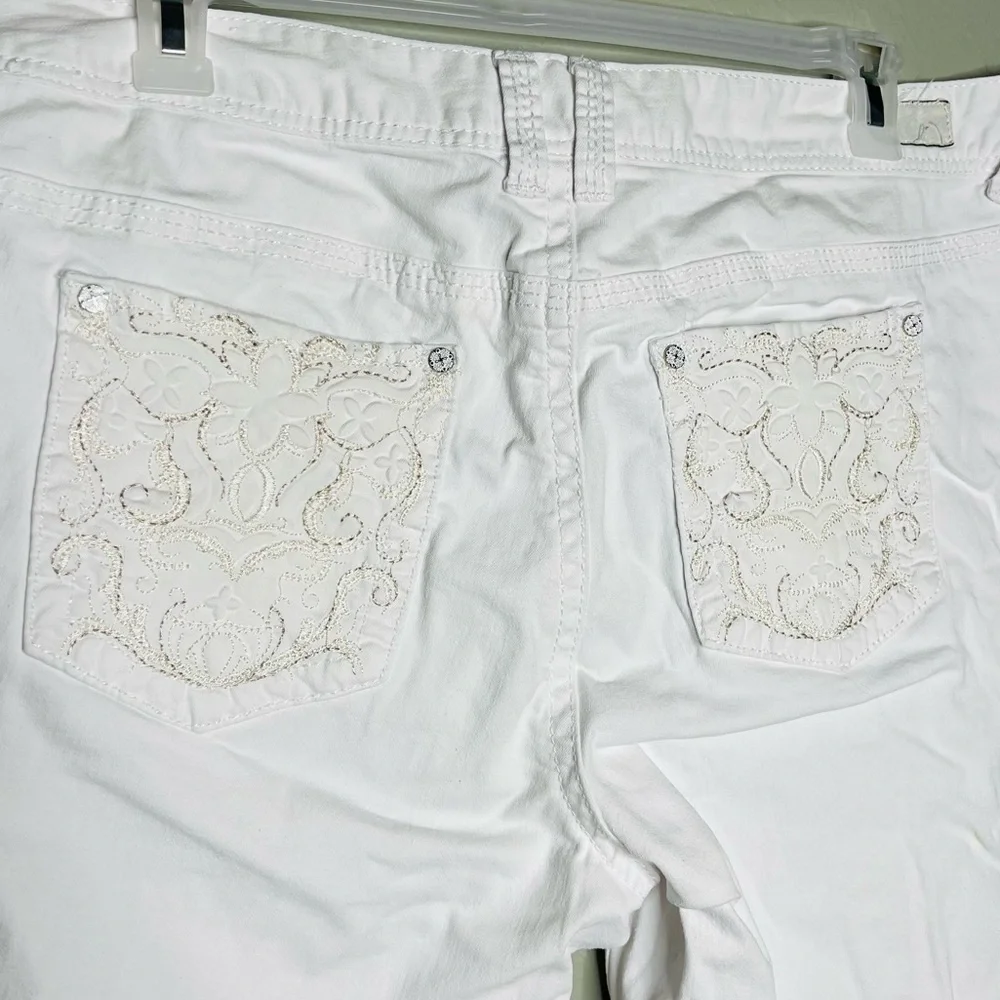 Series 31 Selena Short & Sexy Denim Jeans - Picture 4 of 7